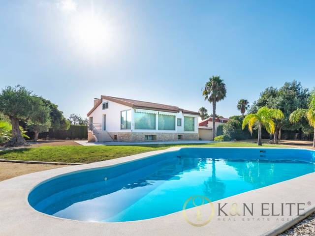 Casa-chalet en Venta en Albufereta