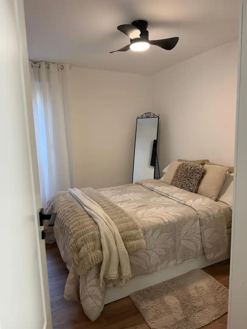 Habitación de Piso en venta en Madrid con Aire acondicionado y Balcón