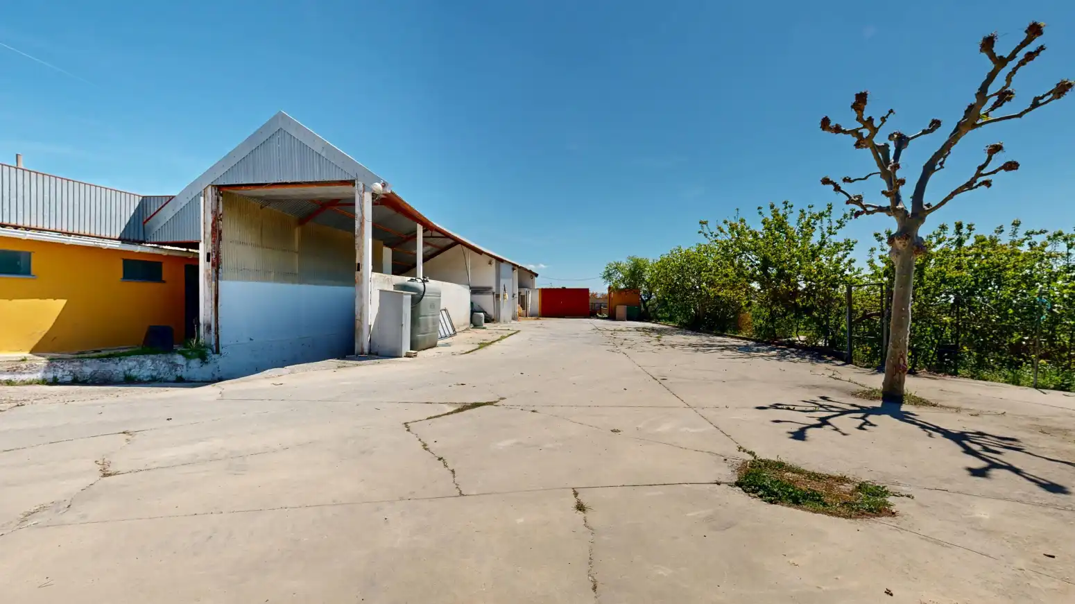Vista exterior de Nave industrial en venta en Tafalla