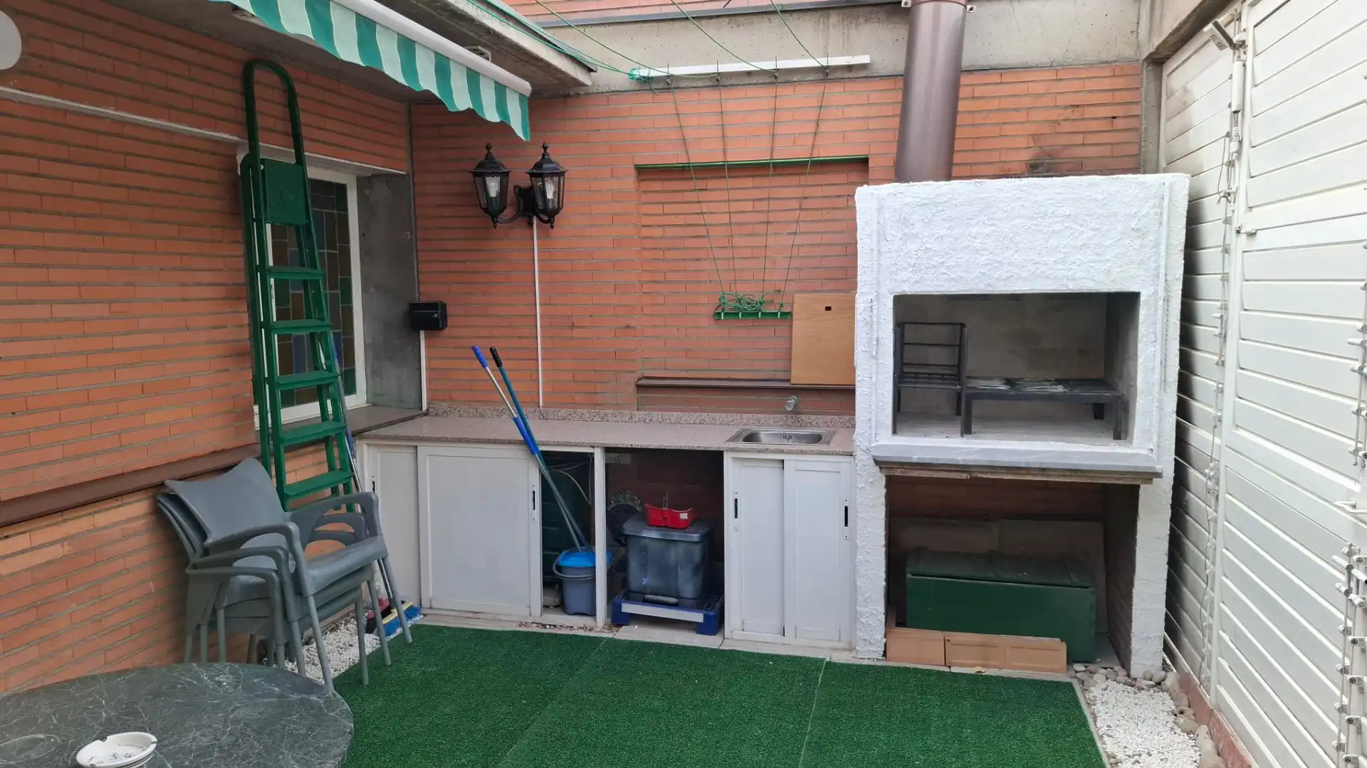 Küche von Dachboden zum Verkauf in Madrid mit Klimaanlage, Heizung und Parkett