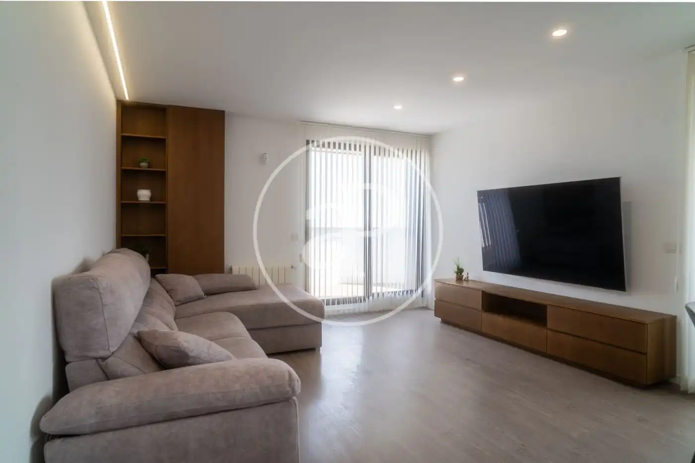 Living room of Flat for rent in Valencia  with Air Conditioner, Heating and Private garden
