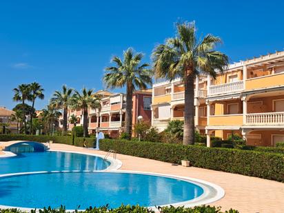 Piscina de Apartament en venda en Dénia amb Aire condicionat, Calefacció i Terrassa