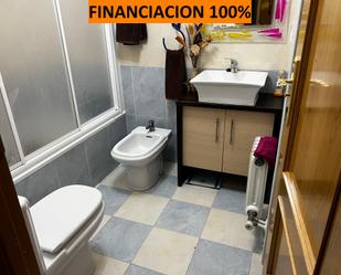 Bathroom of Flat for sale in El Burgo de Ebro  with Air Conditioner and Terrace