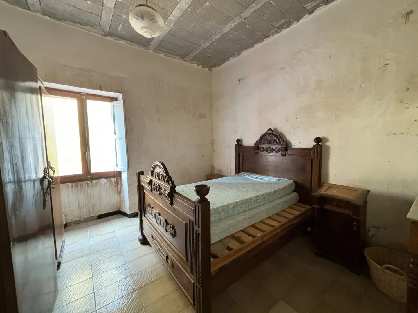 Habitación de Casa adosada en venta en Sant Feliu de Pallerols con Calefacción, Jardín privado y Terraza