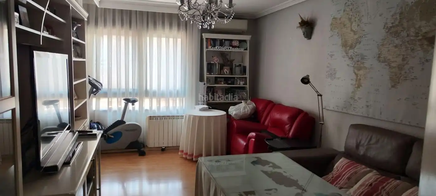 Flat for sale in Calle Pájaros 15
