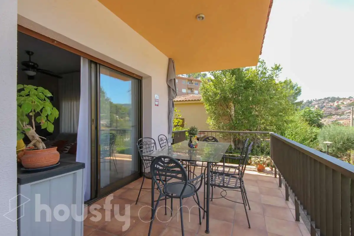 Casa con piscina en venta en Avinguda de Corbera ., imagen 9