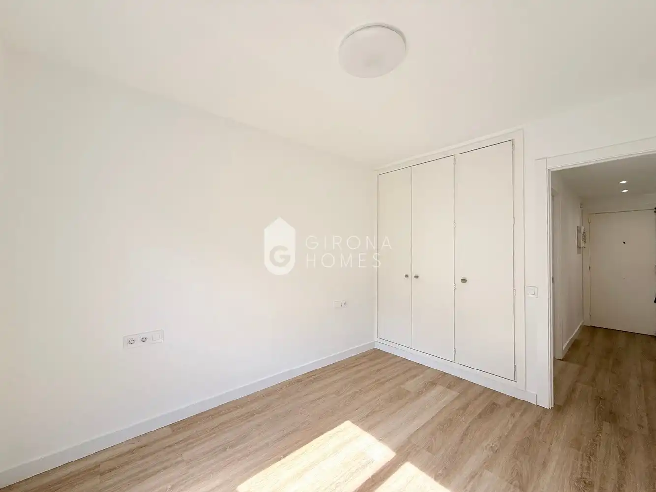 Schlafzimmer von Wohnungen zur Miete in Girona mit Klimaanlage und Terrasse