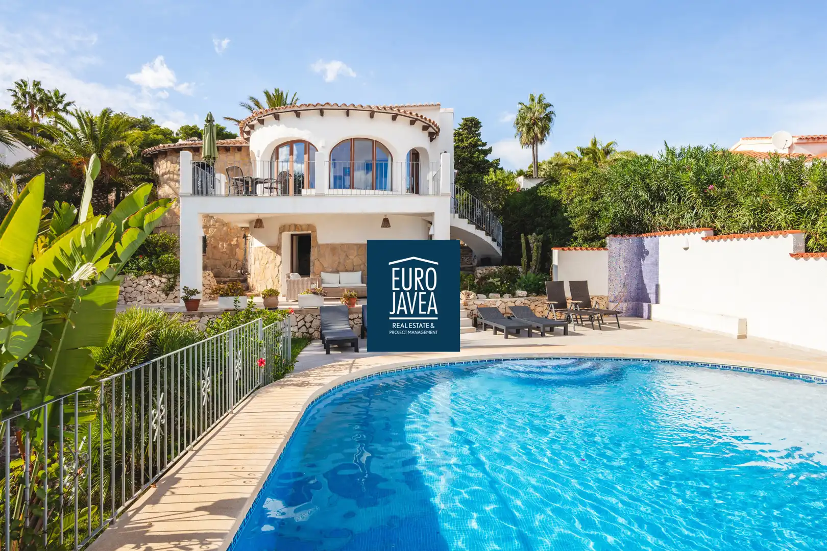 Vista exterior de Casa o xalet en venda en Jávea / Xàbia amb Aire condicionat, Jardí privat i Terrassa
