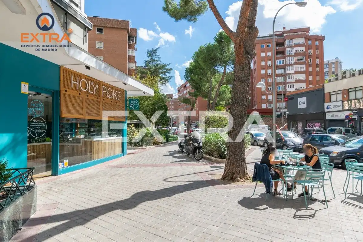 Exterior view of Garage for sale in Madrid