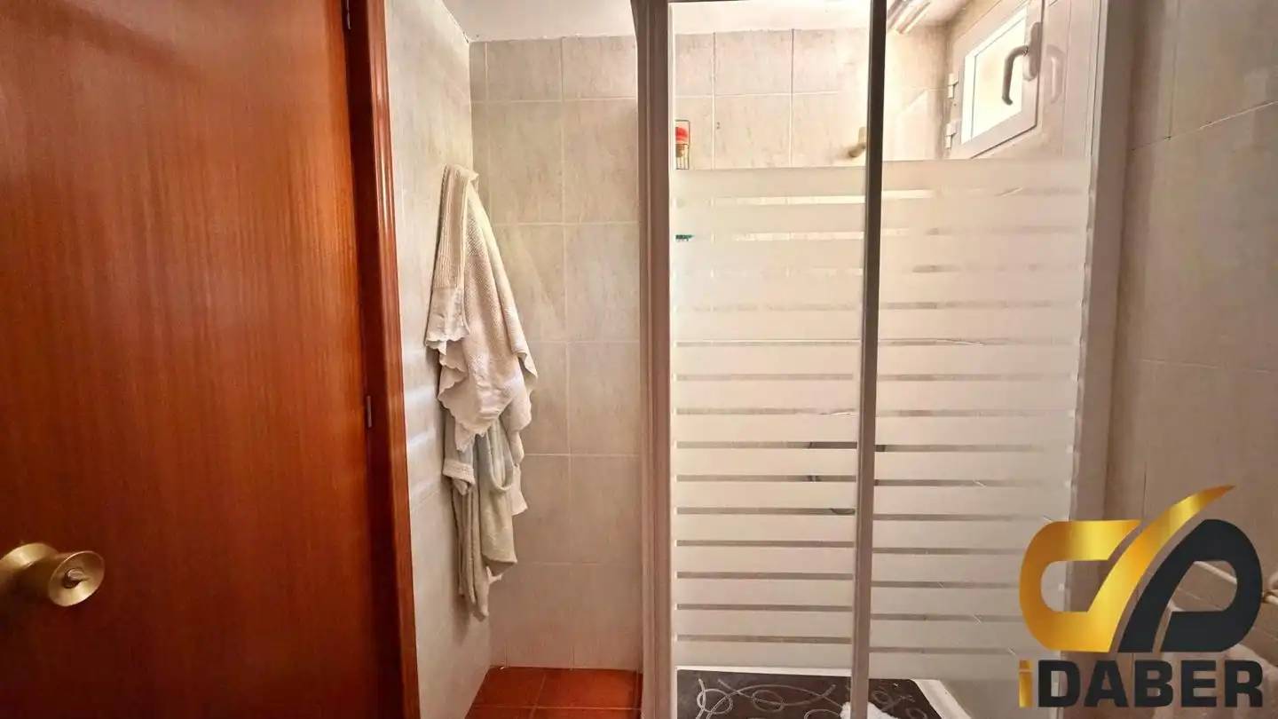 Bathroom of Houses for sale in Carranque  with Air Conditioner, Heating and Private garden