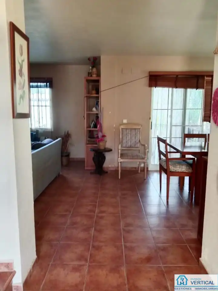 Sala de estar de Casa o chalet en venta en Náquera con Aire acondicionado, Terraza y Piscina