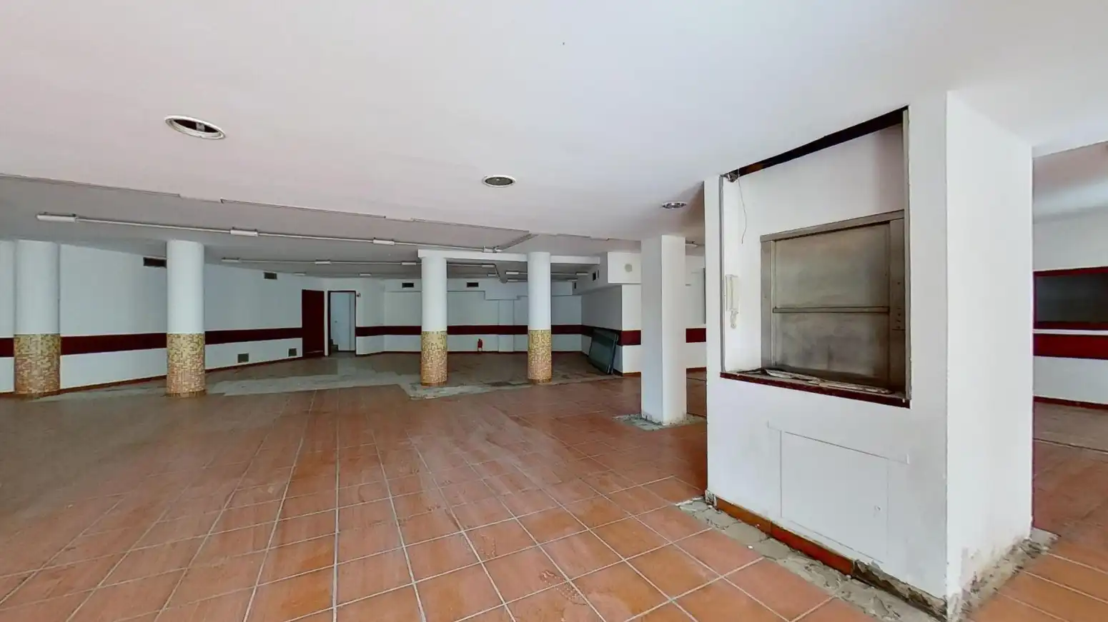 Business premises for sale in Calle CANUDAS, imagen 30