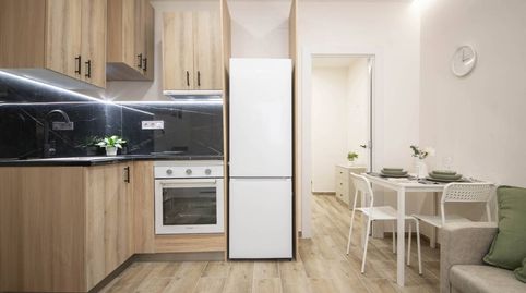 Foto 4 de Piso en venta en La Font d'en Fargues, Barcelona Capital