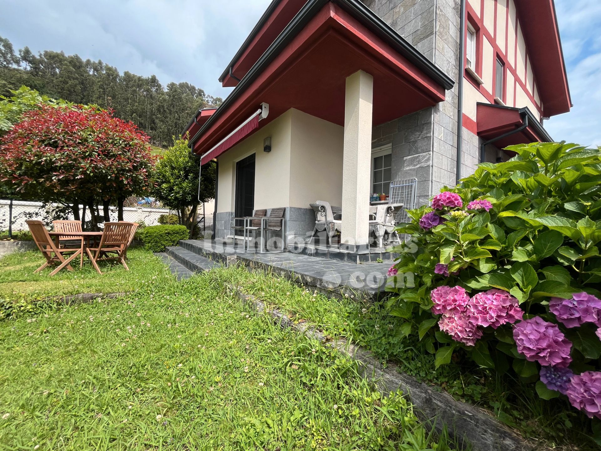 Garden of House or chalet for sale in Castro-Urdiales  with Heating, Private garden and Parquet flooring