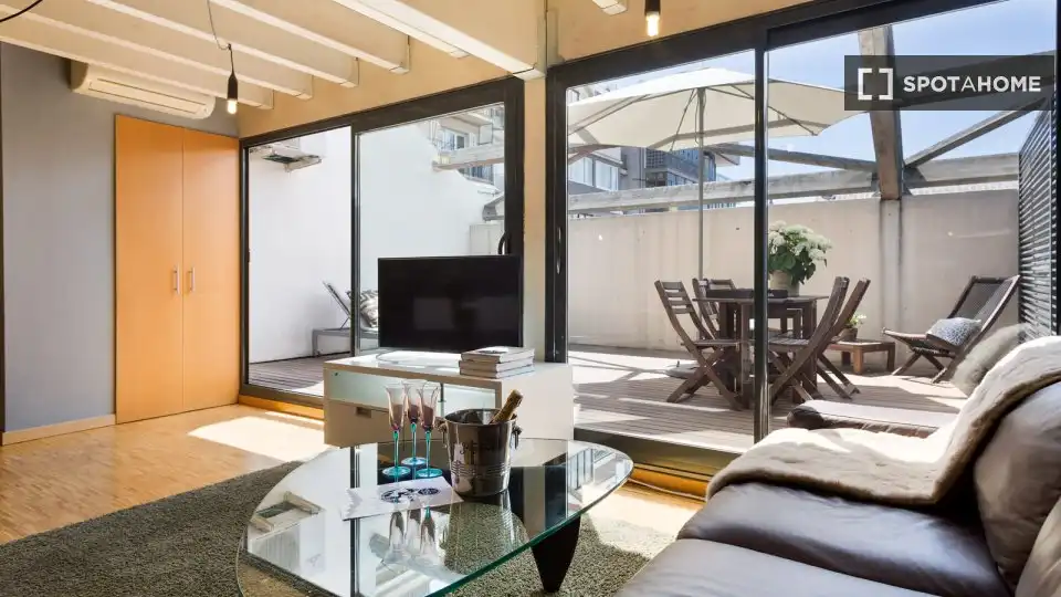Appartamento con terrazza in affitto a Sarrià - Sant Gervasi