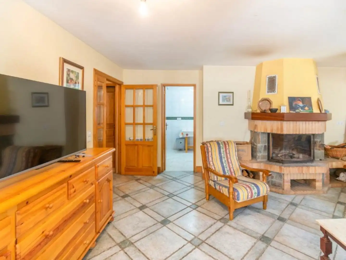 Country homes for sale in Uztárroz / Uztarroze