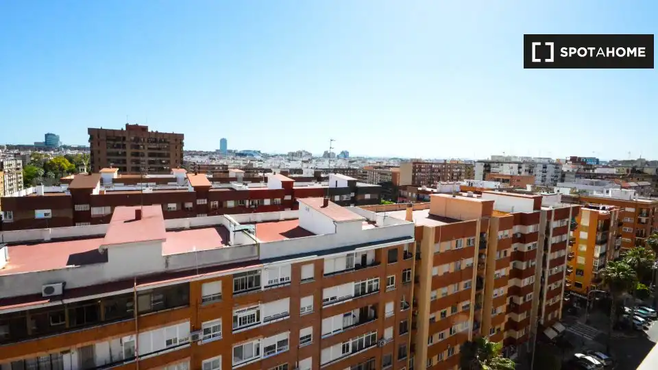Vista exterior de Pis de lloguer en Valencia amb Aire condicionat, Calefacció i Moblat