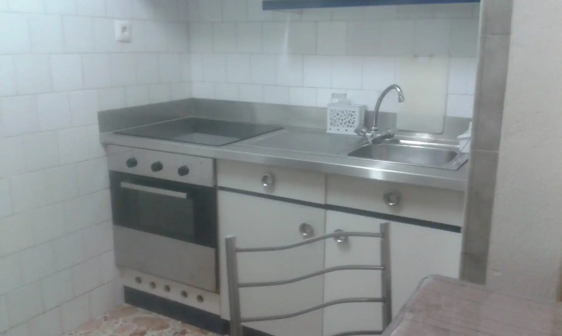 Cocina de Piso en venta en Pontevedra Capital  con Calefacción, Amueblado y Horno