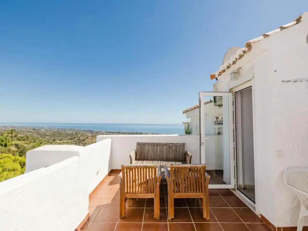 Casa a schiera con terrazza in vendita a C. del Faísán