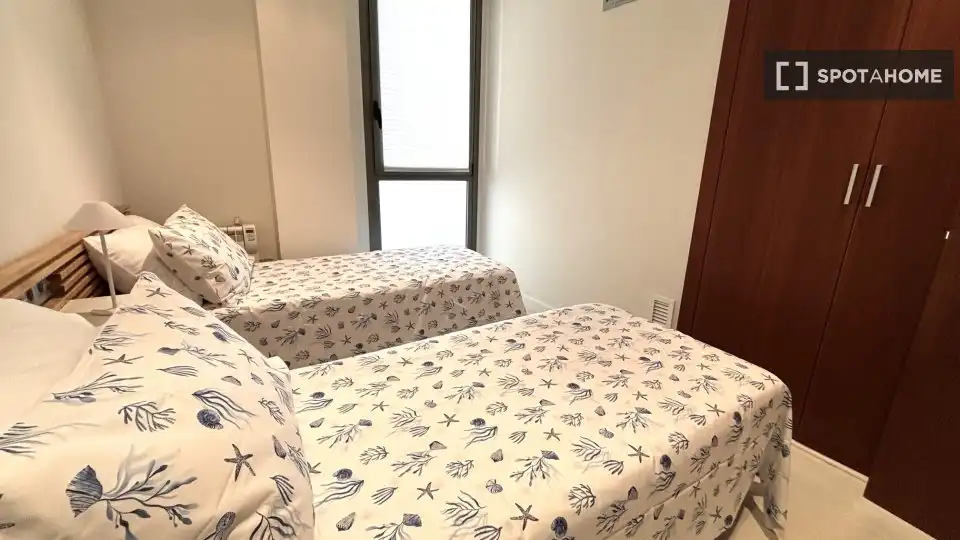 Habitación de Apartamento para compartir en Sitges con Aire acondicionado, Terraza y Amueblado