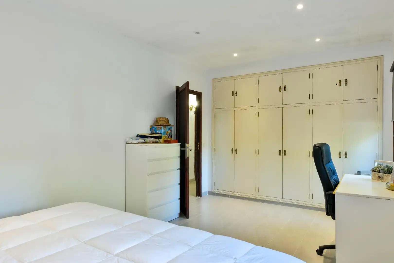 Habitación de Finca rústica en venta en Inca con Aire acondicionado, Jardín privado y Terraza