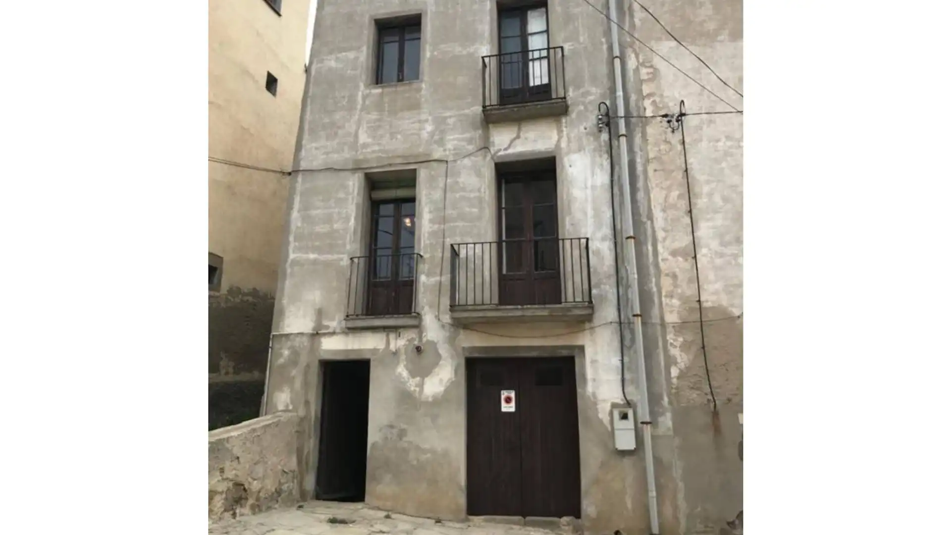 Houses for sale in Calle CASES NOVES, Cervera