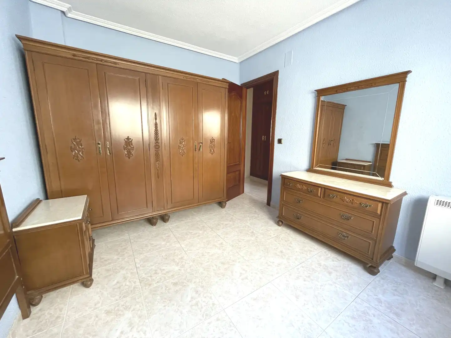 Schlafzimmer von Wohnung zur Miete in Salamanca mit Heizung, Möbliert und Balkon