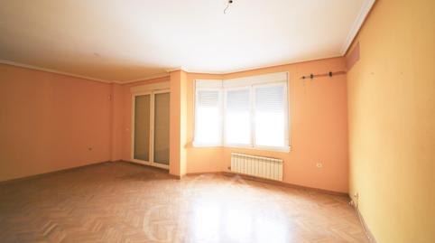 Foto 2 de Piso en venta en Tomelloso, Ciudad Real