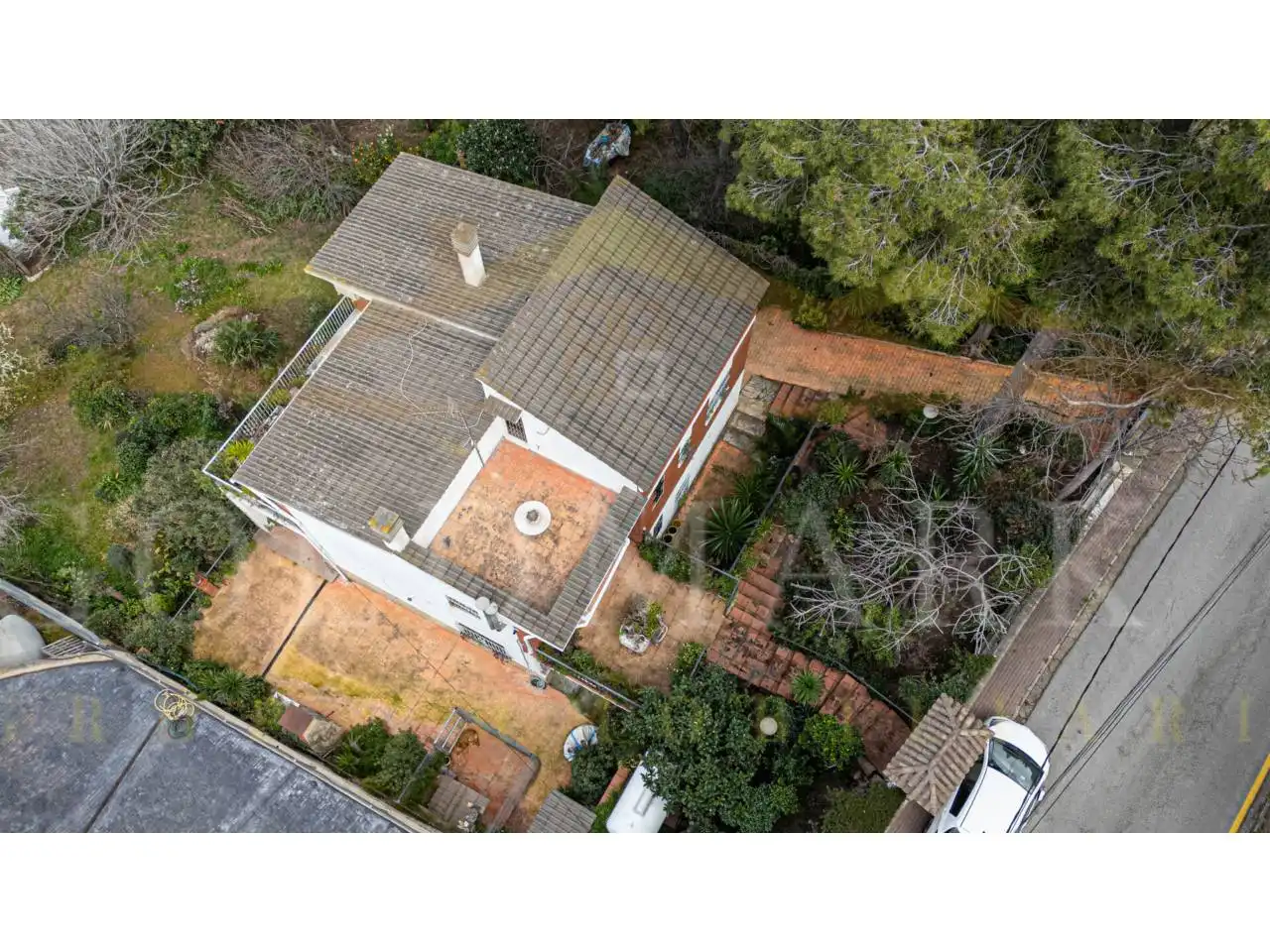 Vista exterior de Casa o xalet en venda en Corbera de Llobregat amb Aire condicionat, Calefacció i Jardí privat