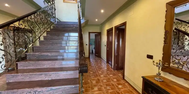 Casa o xalet en venda en Loja amb Aire condicionat, Jardí privat i Terrassa