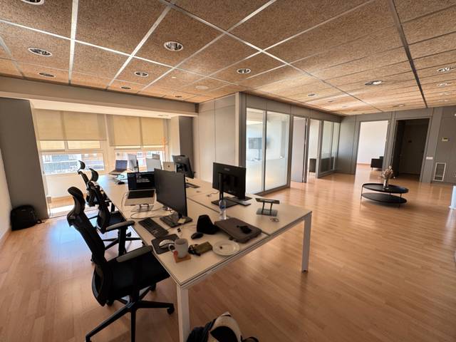 Oficina en Alquiler en Carrer del Rosselló en L'Antiga Esquerra de l'Eixample