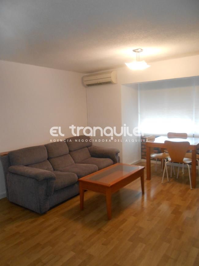 Living room of Flat for sale in  Madrid Capital  with Air Conditioner, Furnished and Washing machine
