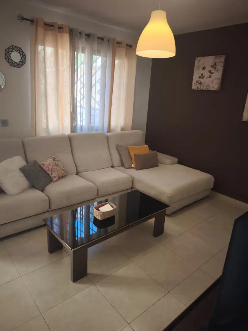 Sala de estar de Casa adosada en venta en Melilla con Aire acondicionado, Jardín privado y Terraza