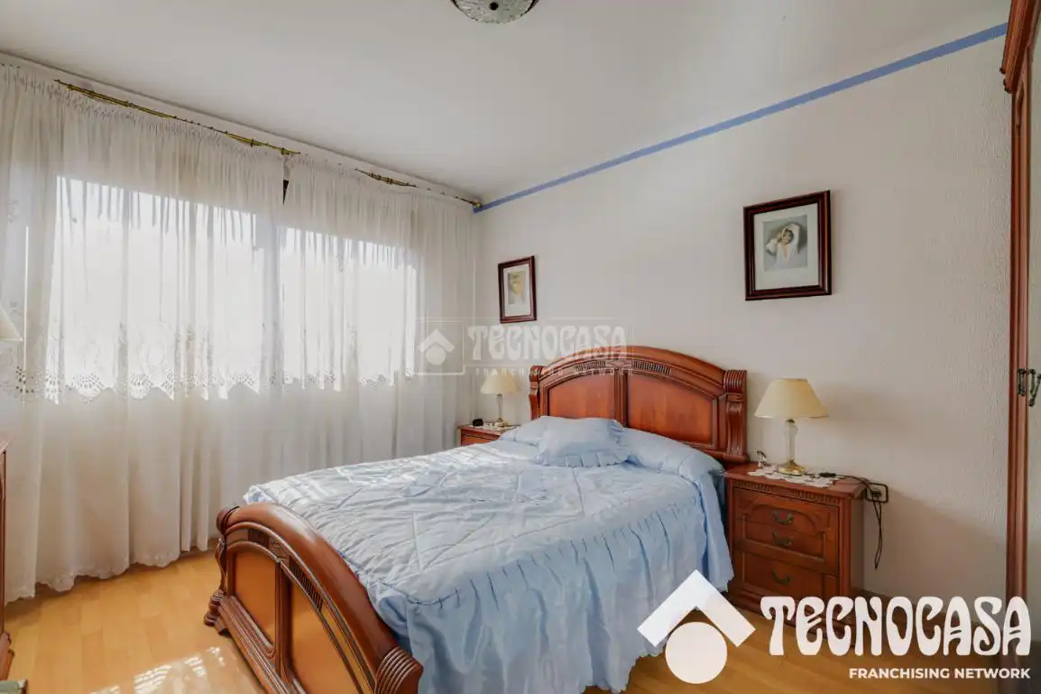 Habitación de Piso en venta en Santa Coloma de Gramenet