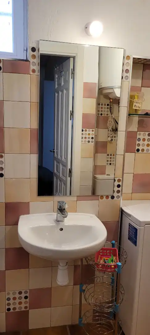 Bathroom of Study for rent in Cuenca  with Air Conditioner, Heating and Furnished