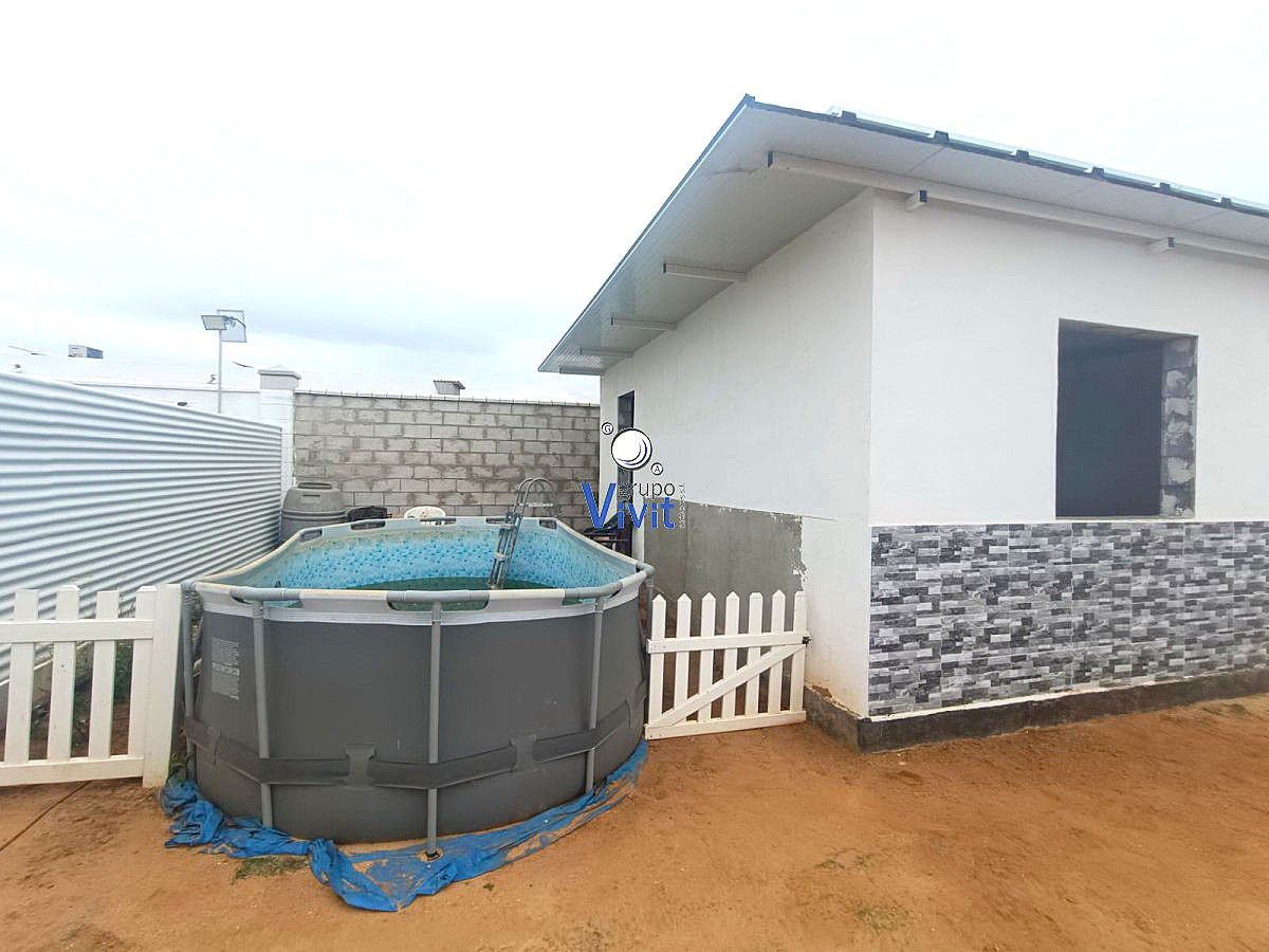 Swimming pool of Residential for sale in Dos Hermanas