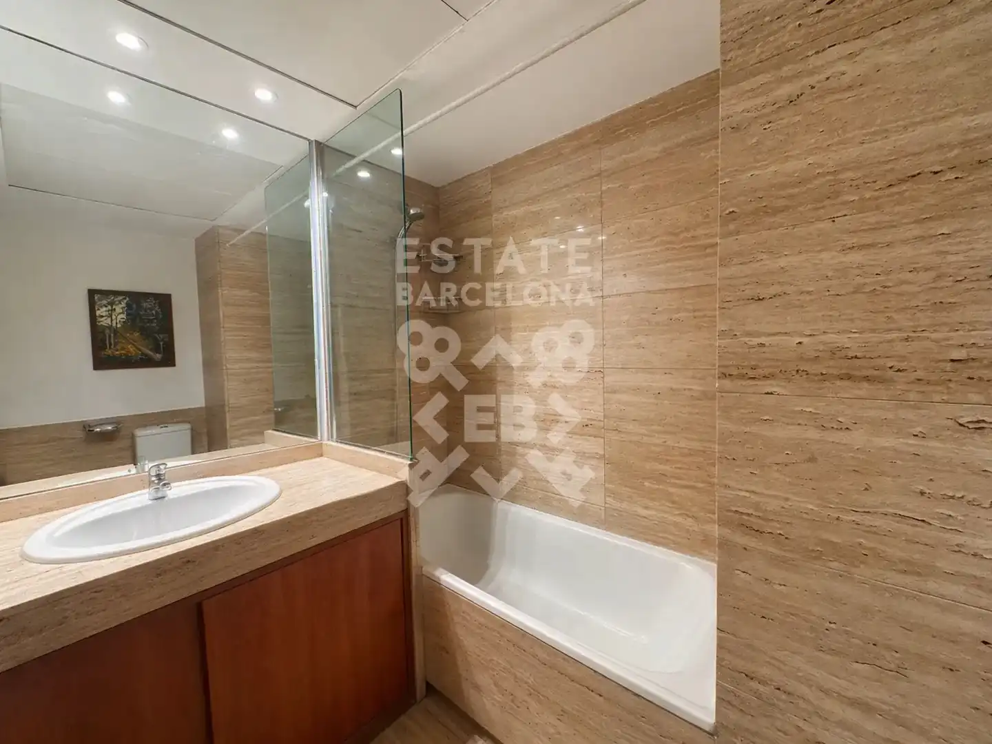 Badezimmer von Dachboden zum Verkauf in Blanes mit Klimaanlage, Terrasse und Gemeinschaftspool