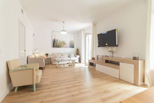 Apartamento en Alquiler en Cort