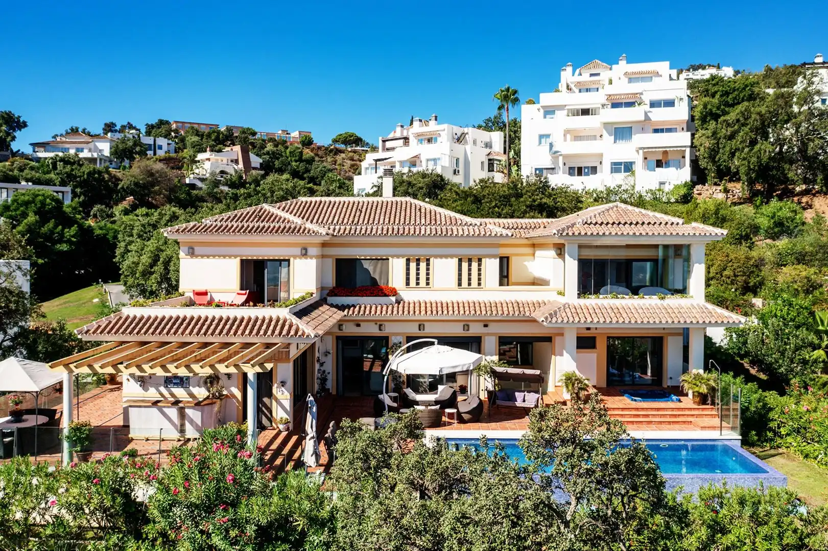 Villa mit Pool zum Verkauf in La Mairena, imagen 3