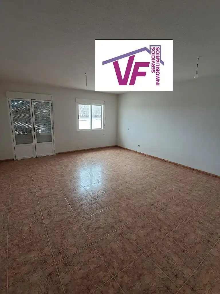Casa amb terrassa en venda a La Pueblanueva