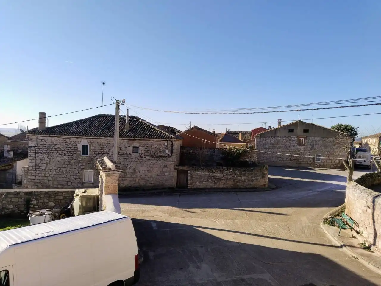 Exterior view of Houses for sale in Mazuela, Burgos