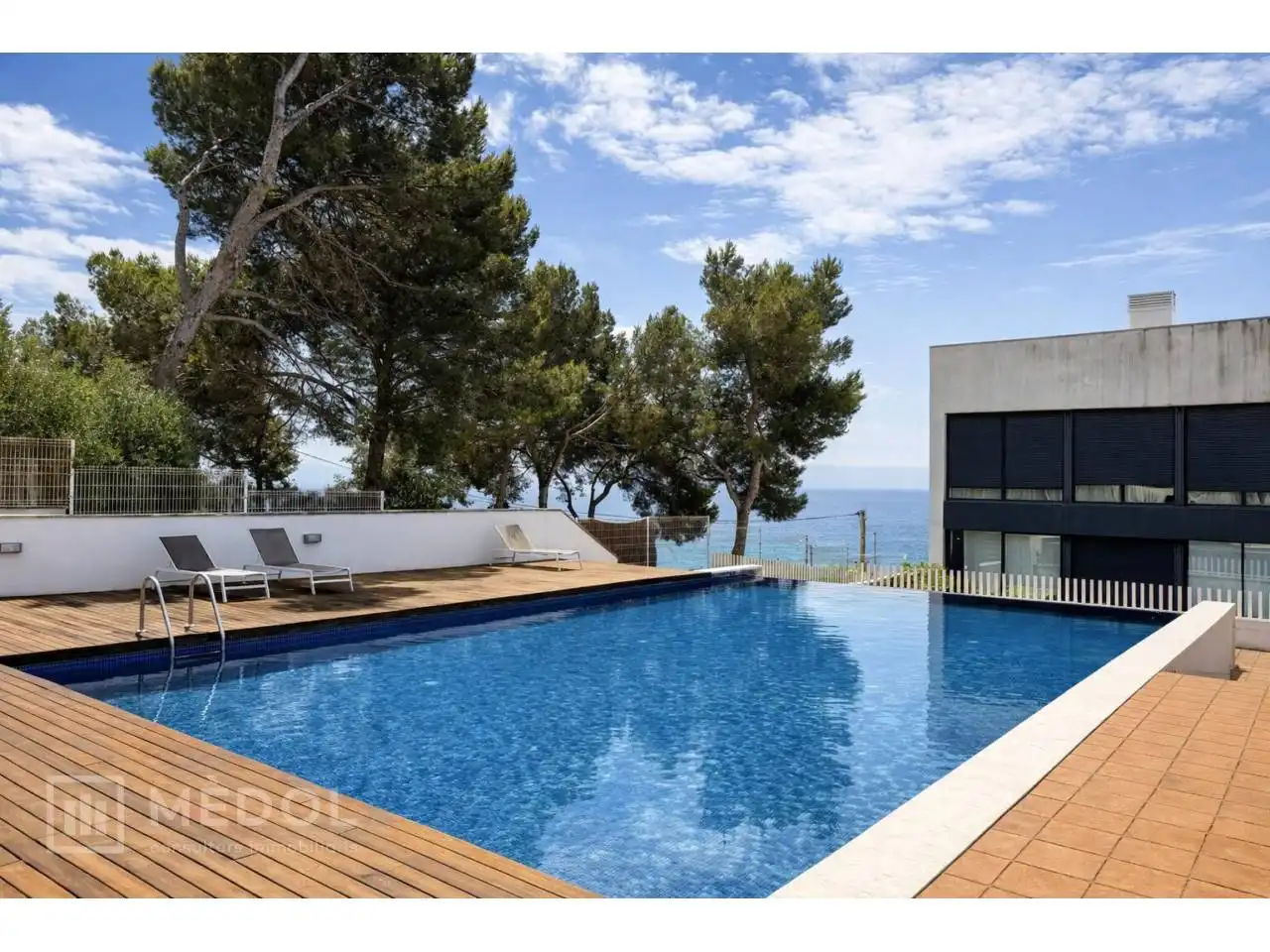 Swimming pool of Attic for sale in Tarragona  with Air Conditioner, Heating and Terrace