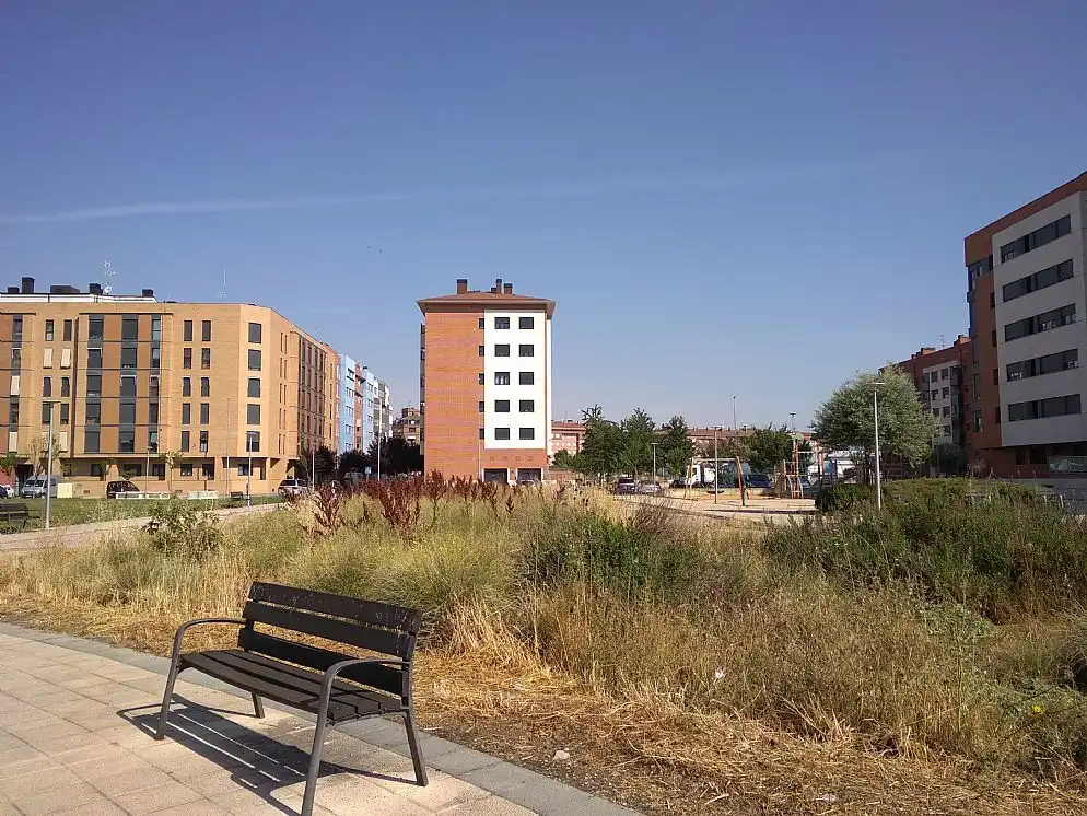Außenansicht von Residential zum Verkauf in Miranda de Ebro