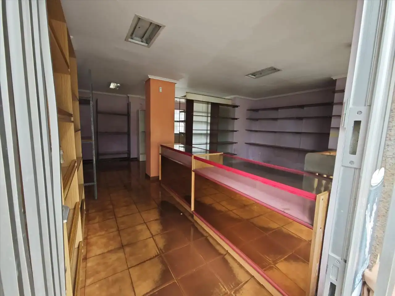 Local comercial en venta en Armada Española, imagen 3