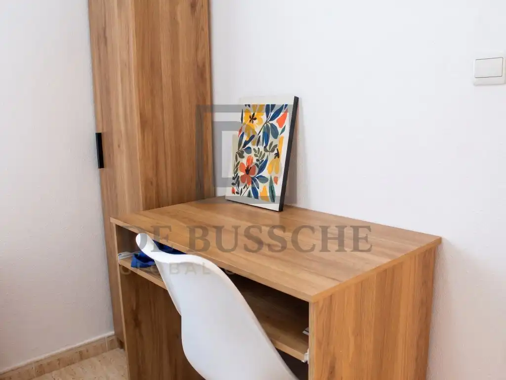 Habitación de Piso de alquiler en Torrevieja con Piscina, Amueblado y Lavadora
