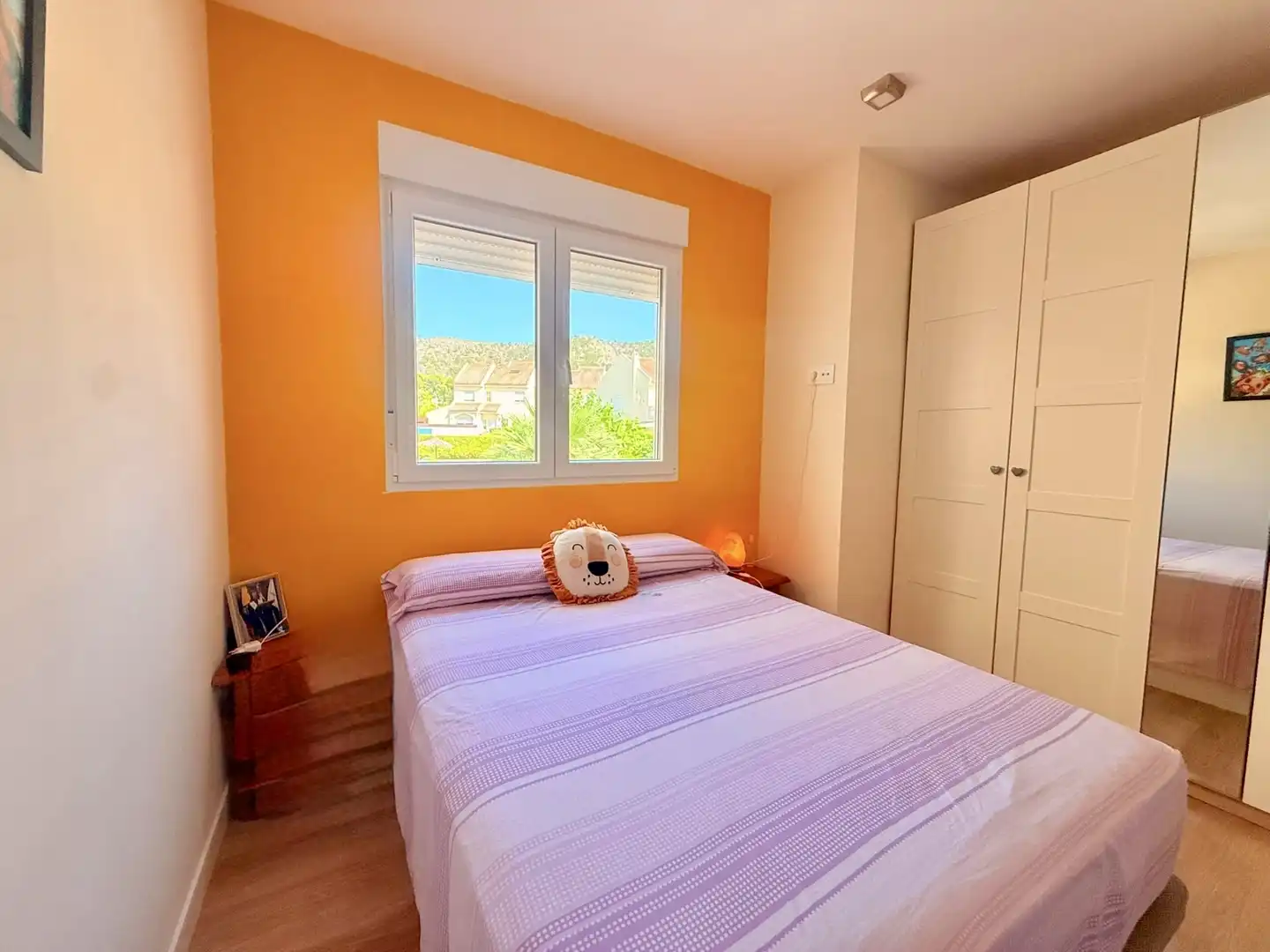 Dormitori de Casa o xalet en venda en Benidorm amb Aire condicionat, Calefacció i Jardí privat