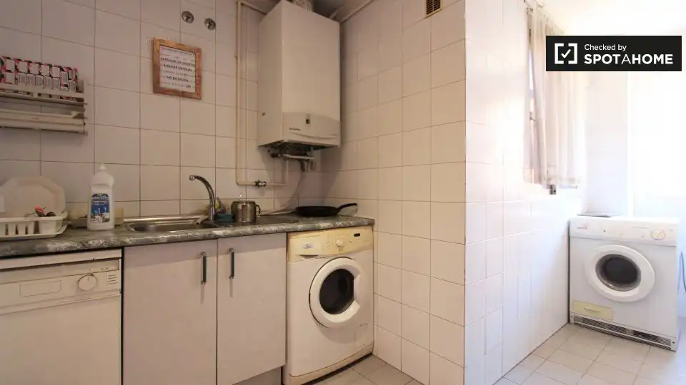 Room in Palomeras Bajas