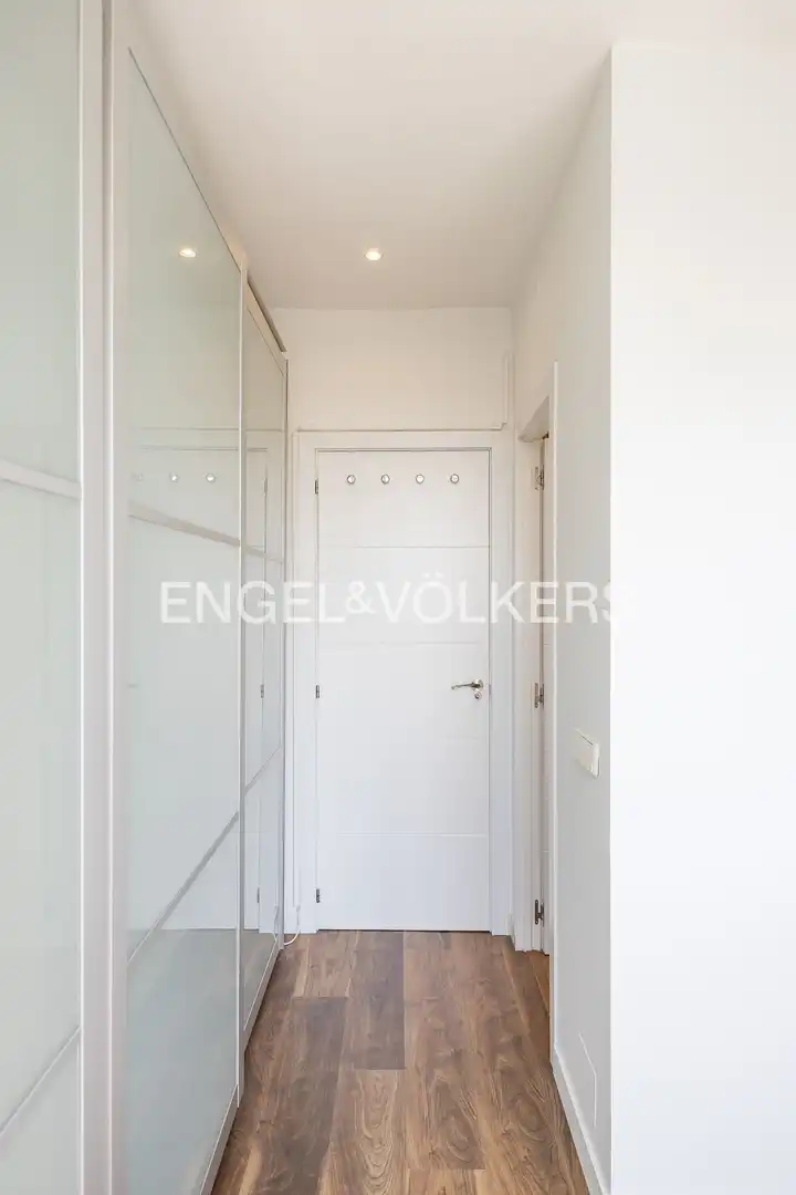 Flat for sale in Madrid  with Air Conditioner and Heating