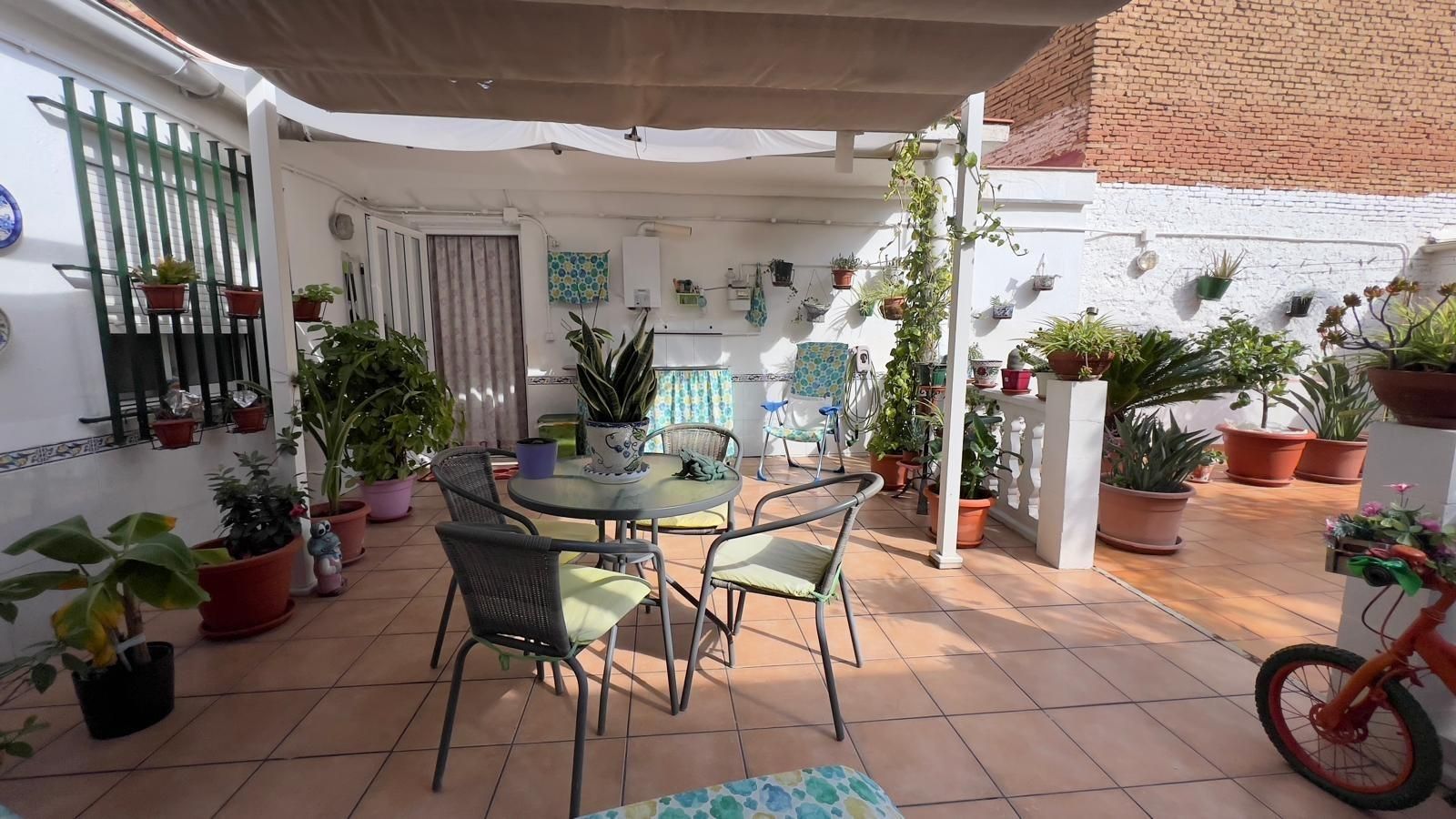 Terrace of House or chalet for sale in Aldaia  with Air Conditioner, Private garden and Terrace