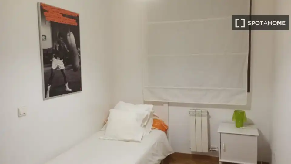 Room in San Juan Bautista